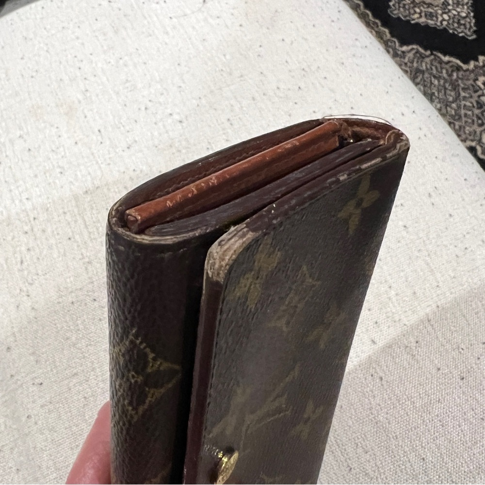 Authentic Louis Vuitton Monogram Wallet - Picture 12 of 16